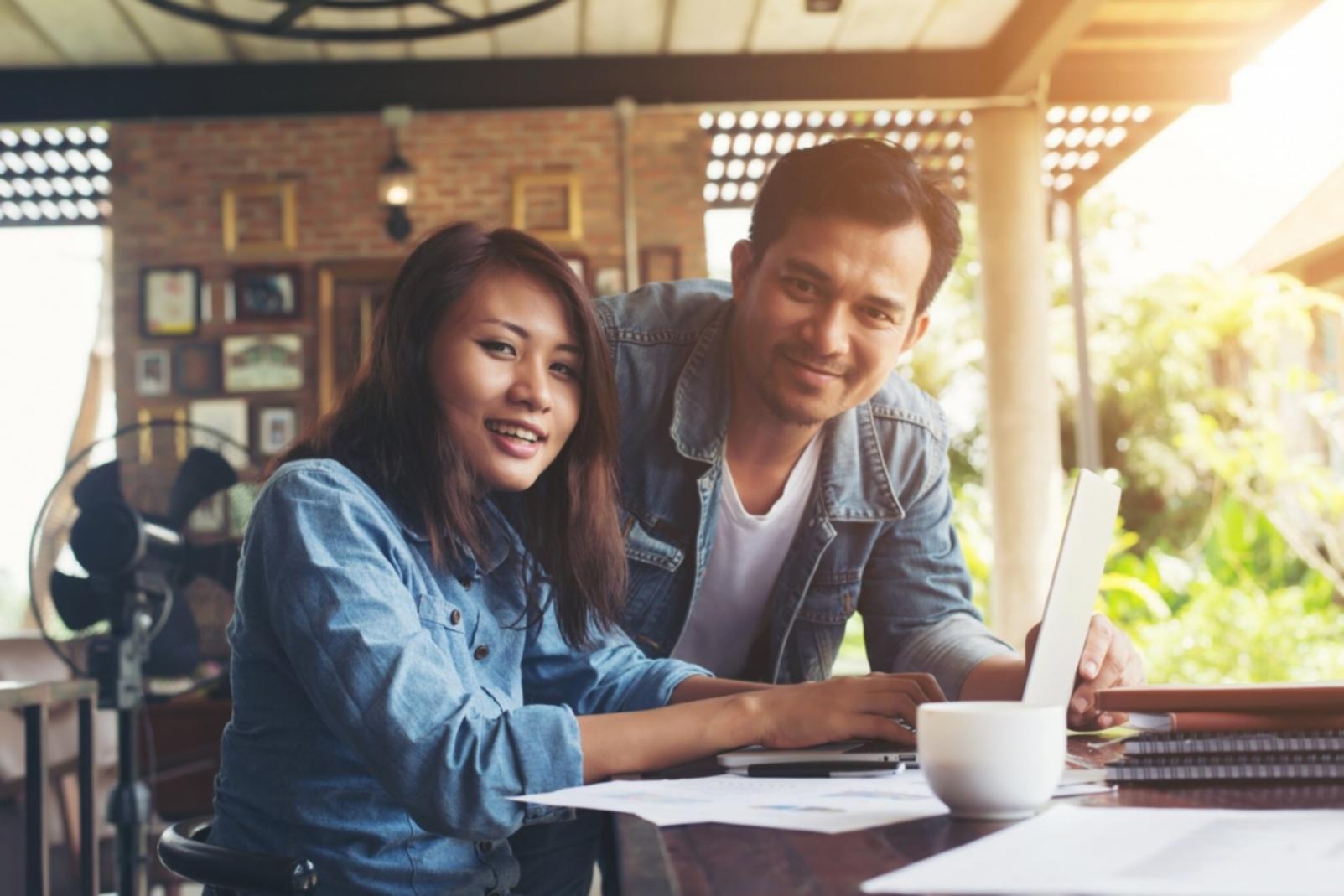 Spotkanie zespołu partnerów omawiającego nowe programy szkoleniowe